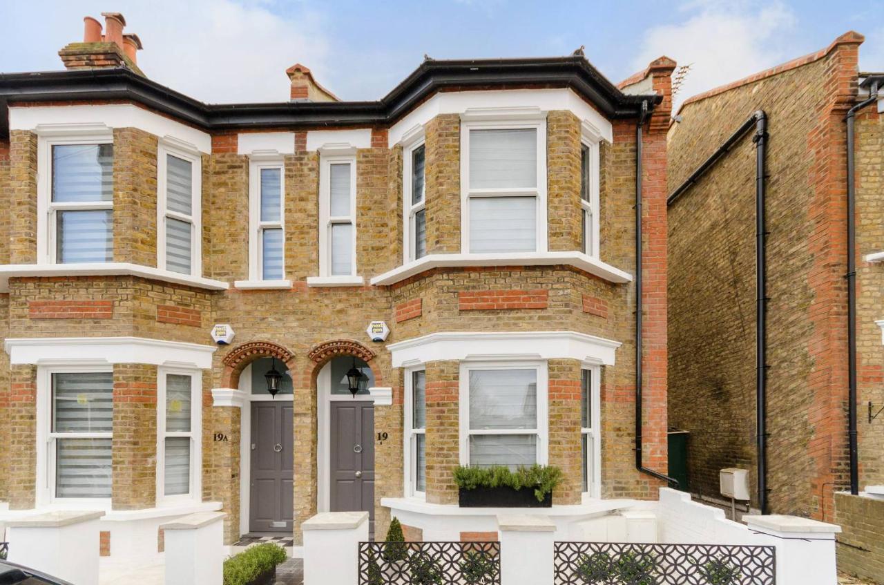 Вилла Surbiton Luxury Garden House 19A Экстерьер фото