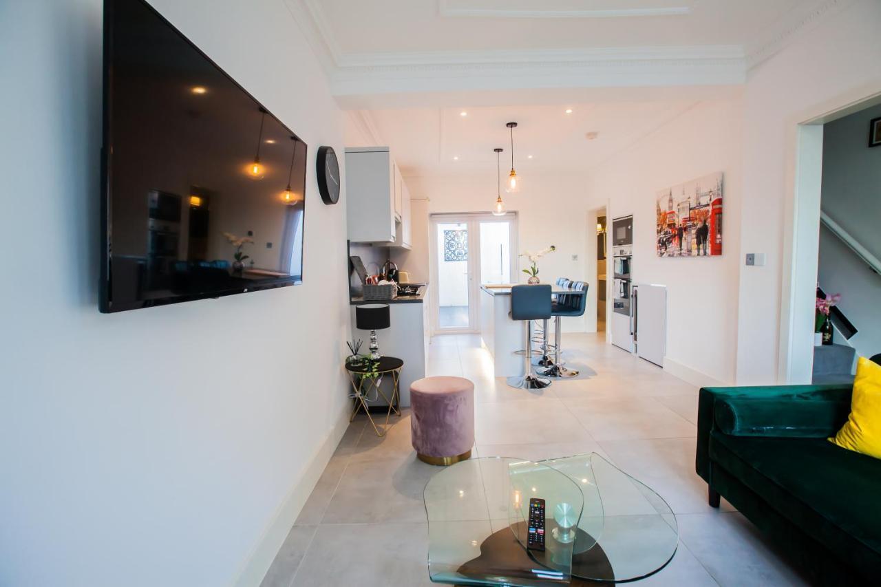 Вилла Surbiton Luxury Garden House 19A Экстерьер фото